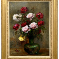 Various colourful roses in a glass vase - Image 2