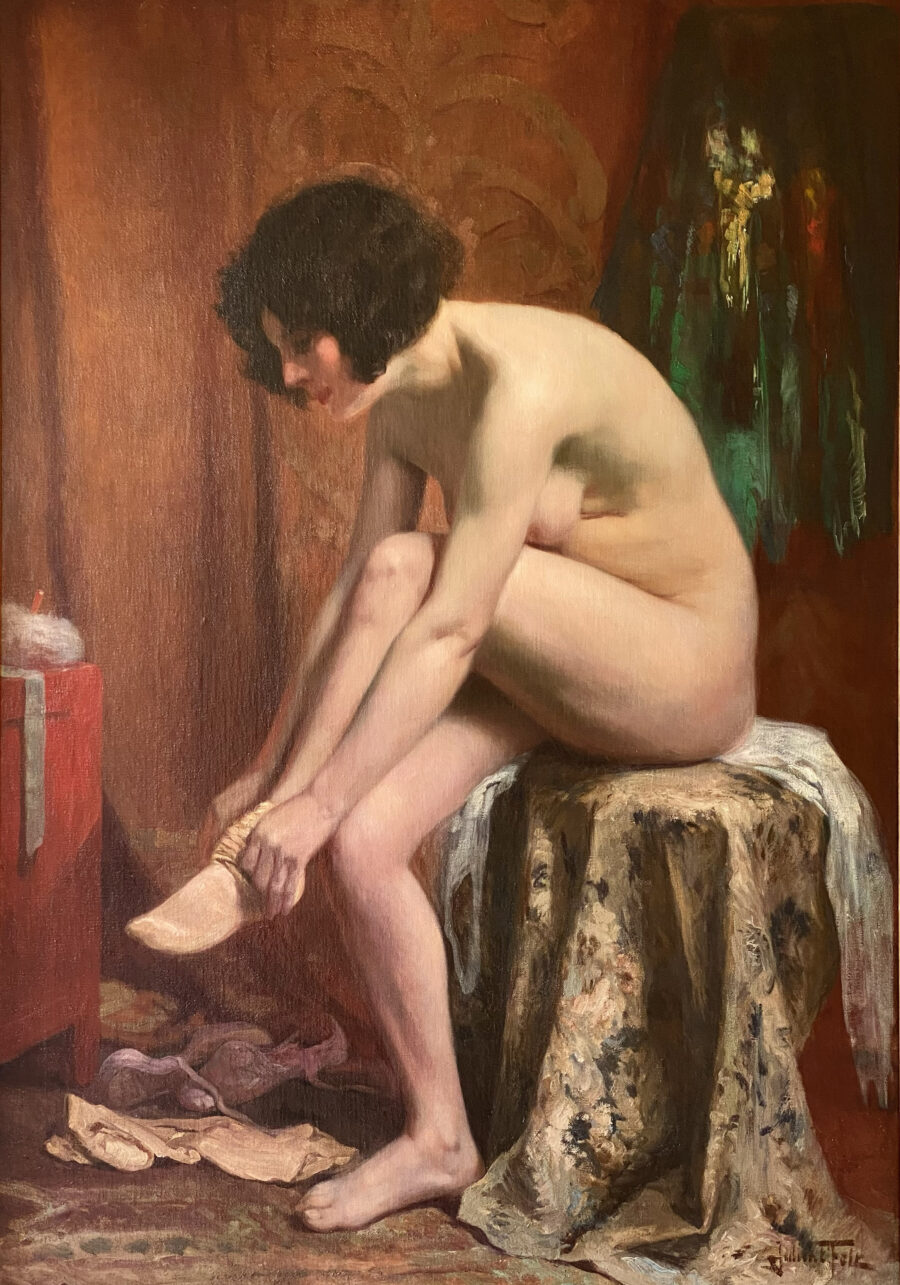 Nude Dressing