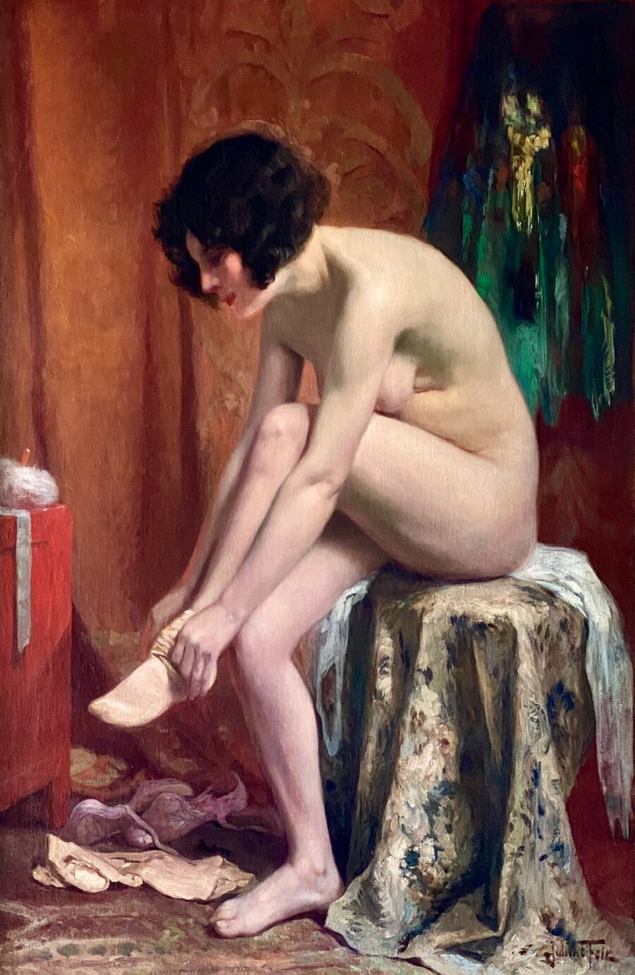 Nude Dressing